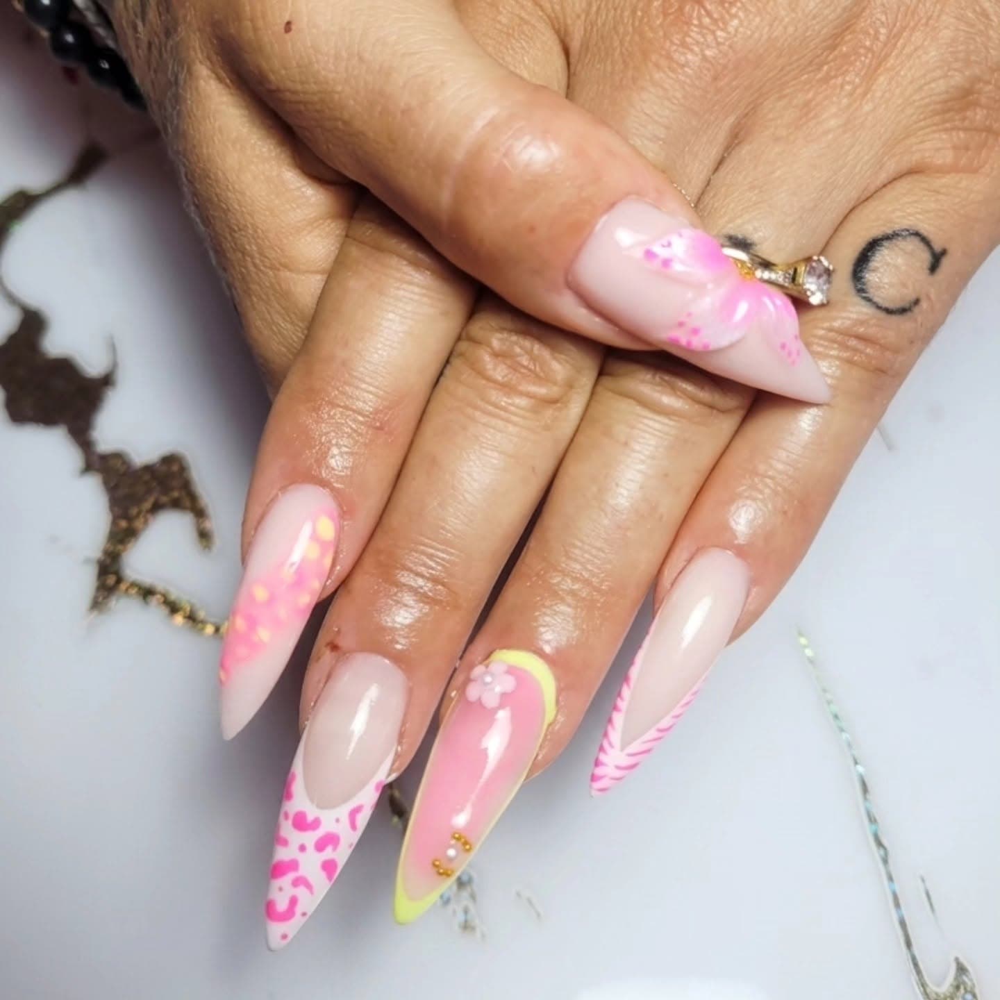 Remplissage gel - Nail art fleur 3D - French zébrée et léopard